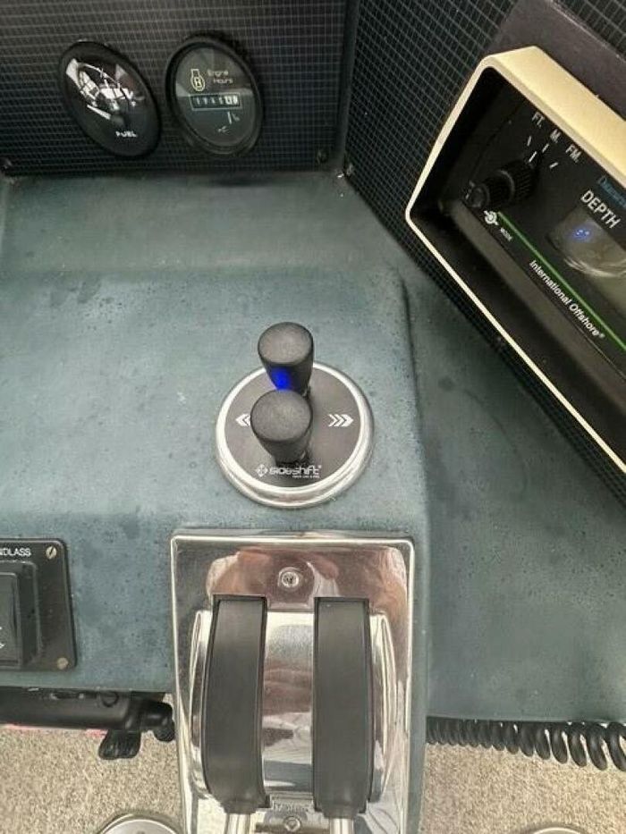 1989 Sea Ray 380 Aft Cabin Photo 25 of 52