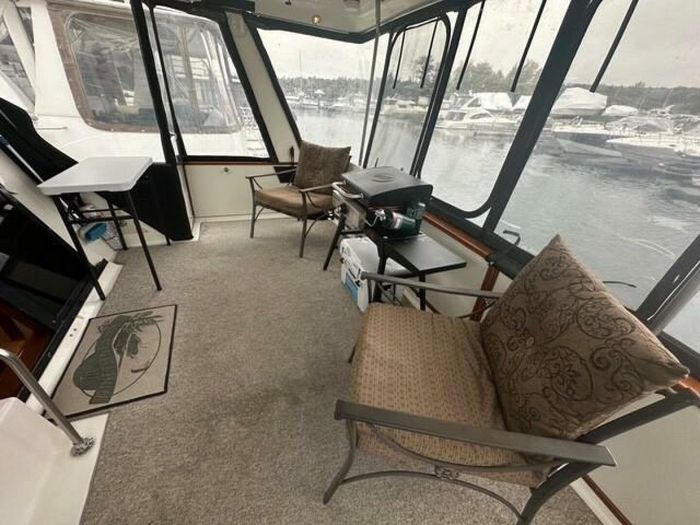 1989 Sea Ray 380 Aft Cabin Photo 18 of 52