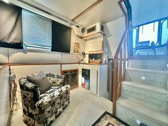 1989 Sea Ray 380 Aft Cabin Photo 30 of 52