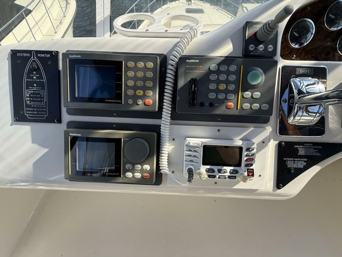 1997 Sea Ray 400 Sedan Bridge Photo 21 sur 39