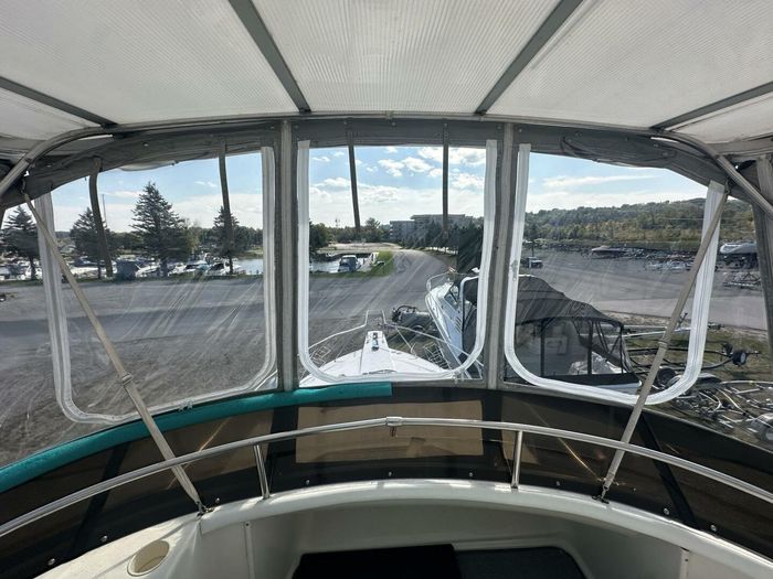 1994 Silverton 34 AC Photo 17 sur 36