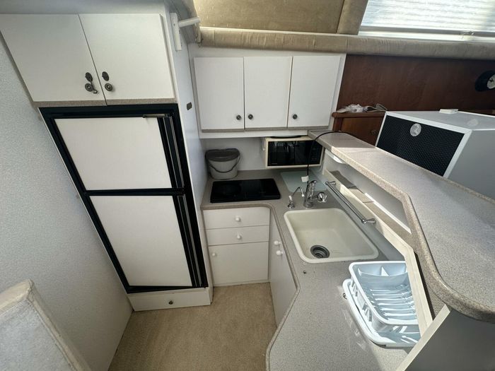 1994 Silverton 34 AC Photo 26 sur 36