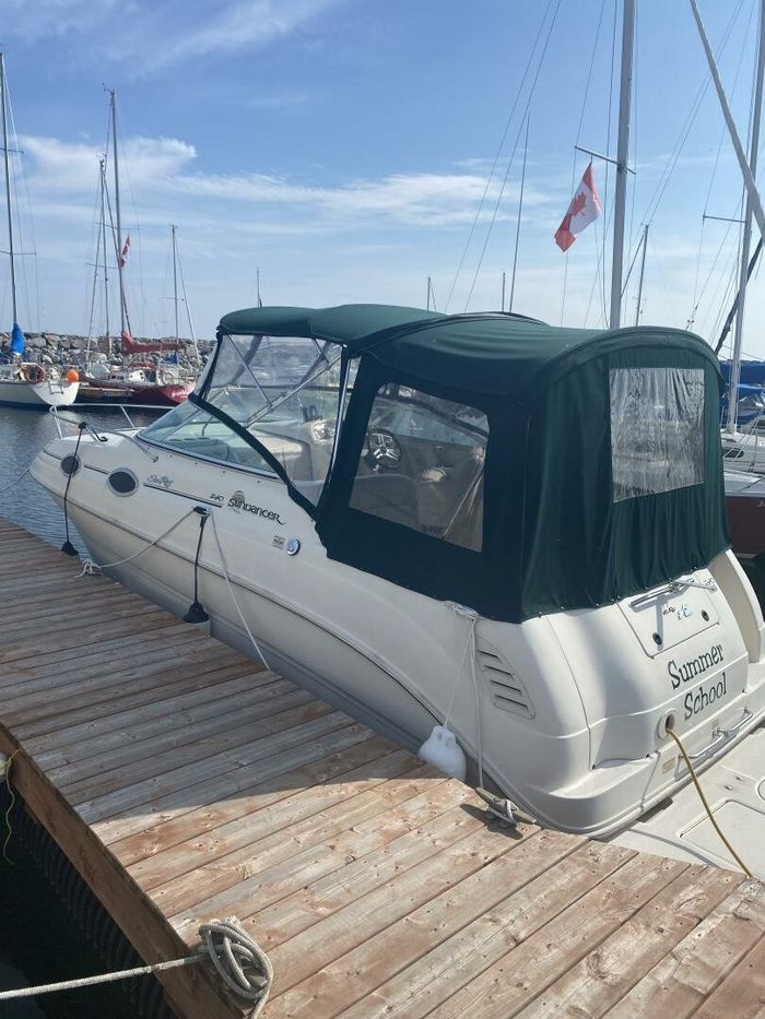 2000 Sea Ray 240 Sundancer Photo 2 of 39