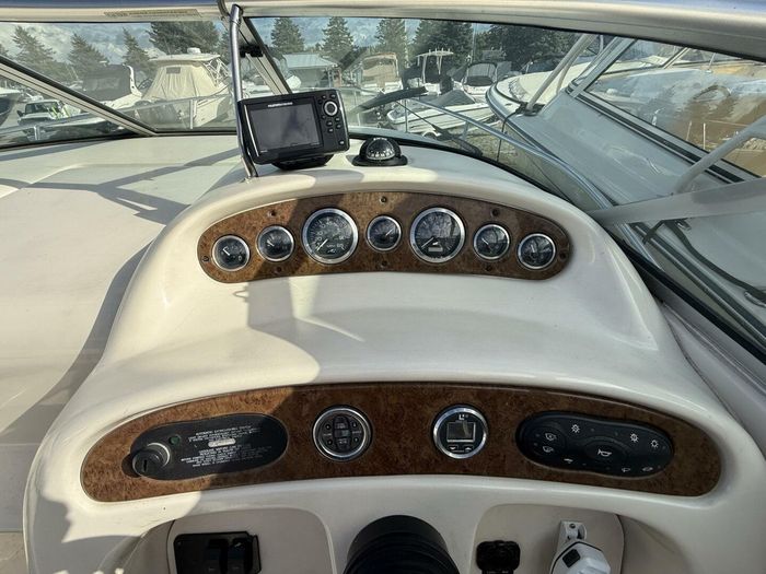 2000 Sea Ray 240 Sundancer Photo 25 of 39