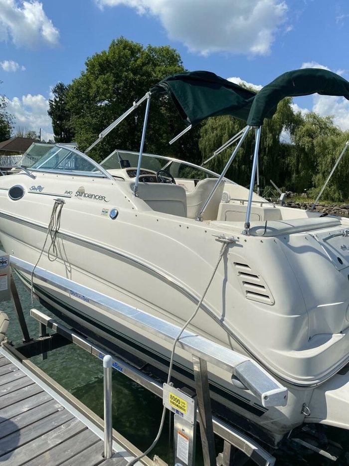 2000 Sea Ray 240 Sundancer Photo 6 of 39