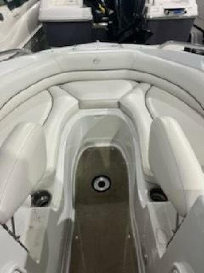 2007 Crownline 230LS Photo 3 sur 9