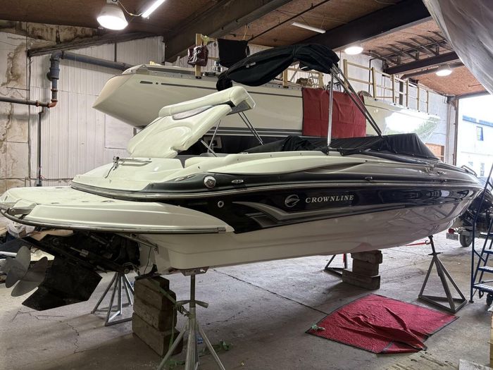 2007 Crownline 230LS Photo 1 sur 9