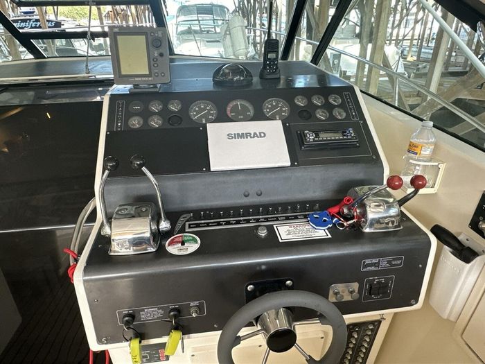 1988 Tiara 3300 Open Photo 13 sur 30
