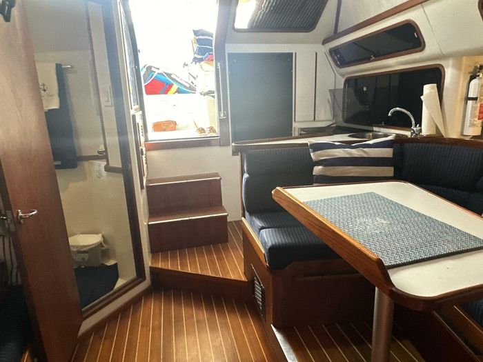 1988 Tiara 3300 Open Photo 15 sur 30