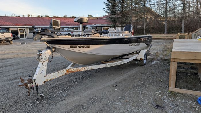 2002 Crestliner 1850 Fish Hawk 150 Merc Photo 4 of 23