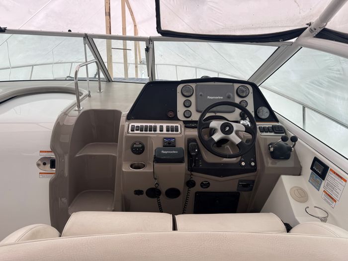 2008 Cruisers Yachts 360 Express Photo 12 of 22