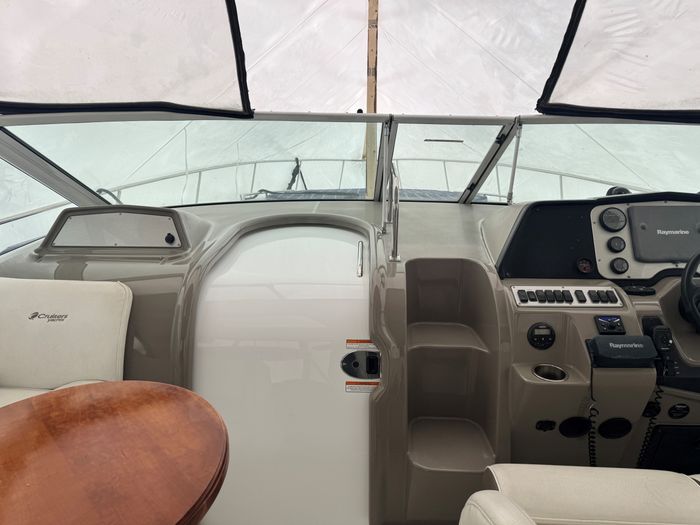 2008 Cruisers Yachts 360 Express Photo 13 of 22