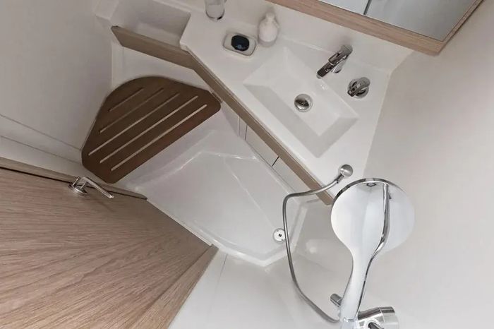 2025 Beneteau Oceanis 46.1 Photo 6 of 7