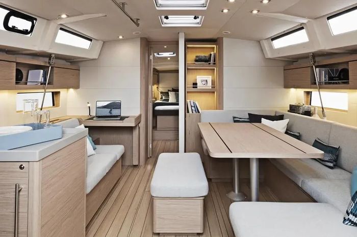 2025 Beneteau Oceanis 46.1 Photo 7 of 7