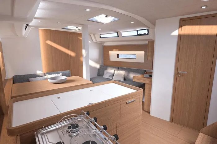 2025 Beneteau First 44 Photo 4 of 7