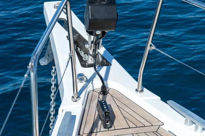 2025 Beneteau Oceanis 54 Photo 5 of 14