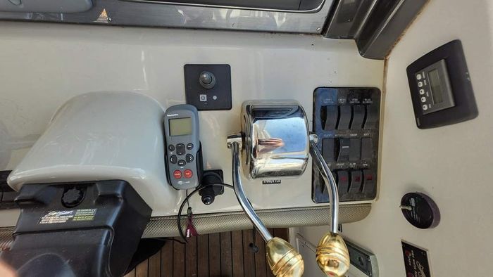 2007 Sea Ray 480 Sundancer MC Photo 11 of 41