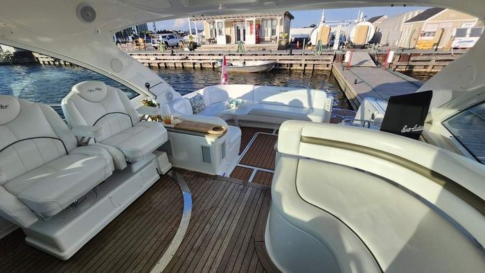 2007 Sea Ray 480 Sundancer MC Photo 13 of 41