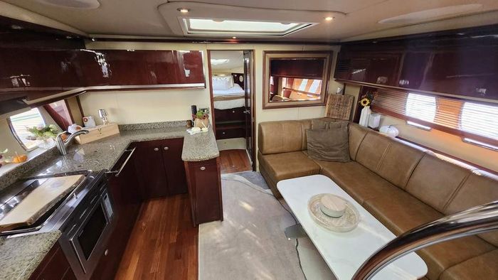 2007 Sea Ray 480 Sundancer MC Photo 25 of 41