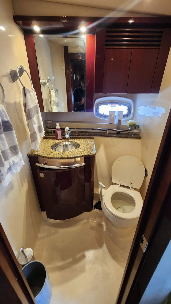 2007 Sea Ray 480 Sundancer MC Photo 39 of 41