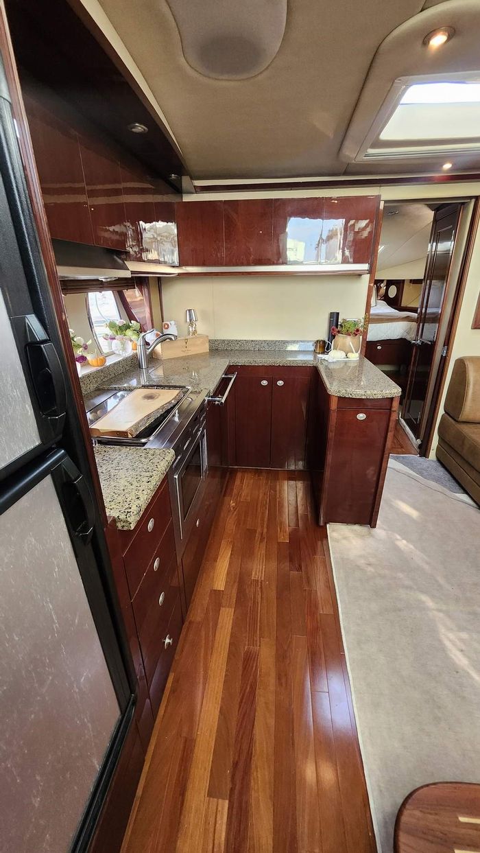 2007 Sea Ray 480 Sundancer MC Photo 34 of 41