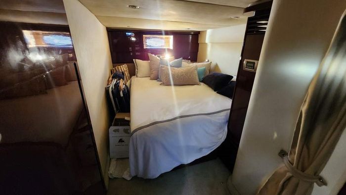 2007 Sea Ray 480 Sundancer MC Photo 33 of 41