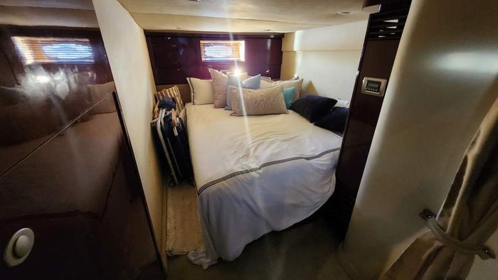 2007 Sea Ray 480 Sundancer MC Photo 32 of 41