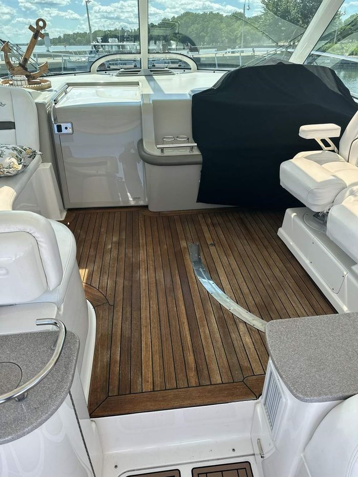 2007 Sea Ray 480 Sundancer MC Photo 14 of 43