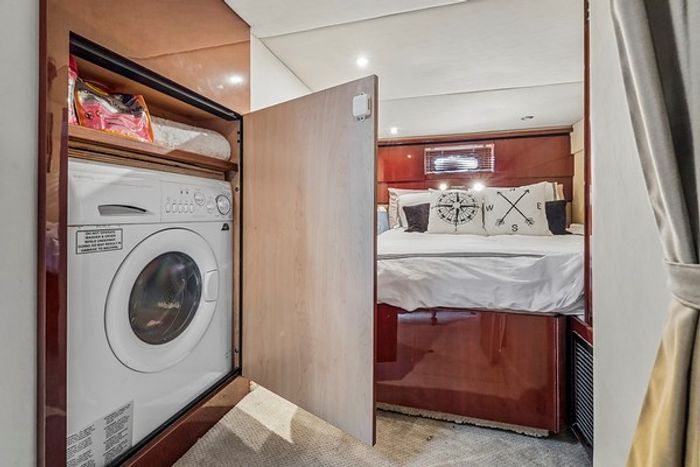 2007 Sea Ray 480 Sundancer MC Photo 54 of 63