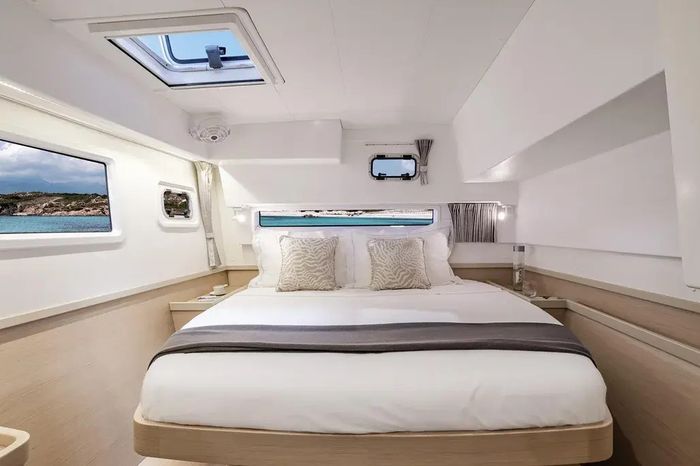 2025 Lagoon 42 Millenium Photo 9 of 13