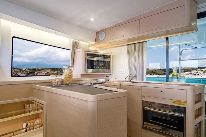 2025 Lagoon 42 Millenium Photo 4 of 13