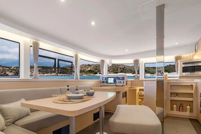 2025 Lagoon 42 Millenium Photo 5 of 13