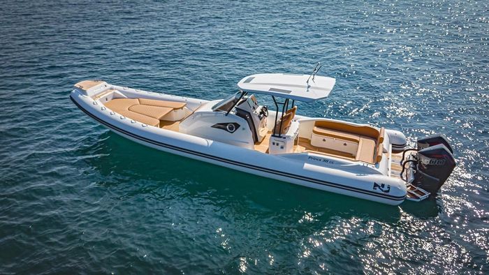 2024 Nuova Jolly Prince 38 CC (Twin Mercury 500R) Photo 1 of 5