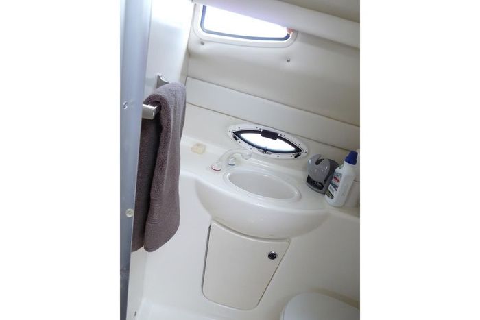 2005 Bayliner 245 Photo 11 of 15