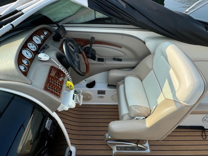 2002 Cobalt 263 Photo 11 of 17