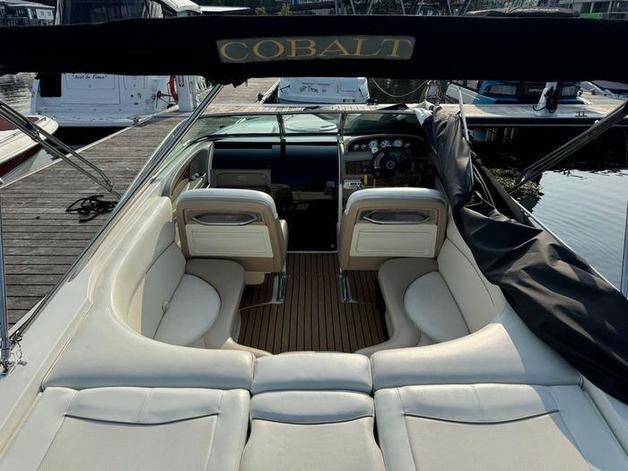 2002 Cobalt 263 Photo 6 of 17