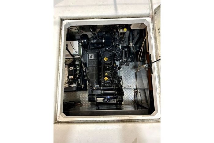 1981 Holiday Mansion 450 Coastal Commander Photo 6 of 18