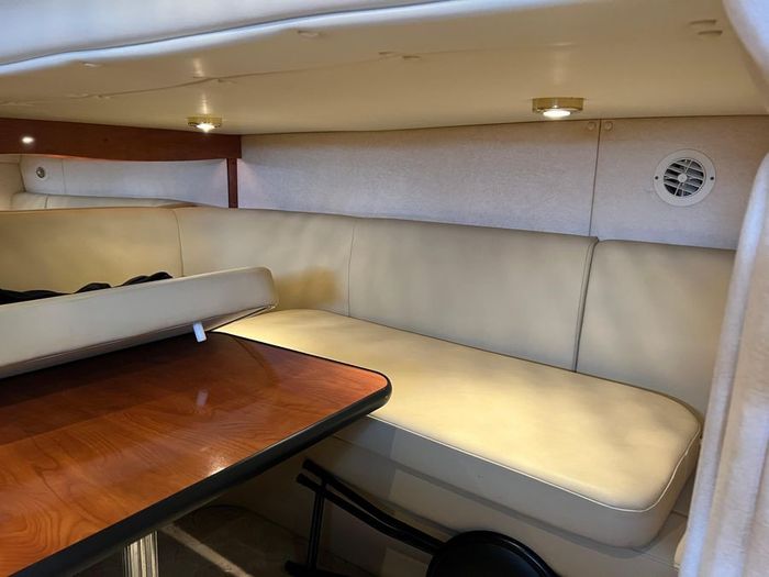 2006 Rinker Express Cruiser 360 Photo 17 of 26