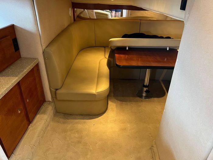 2006 Rinker Express Cruiser 360 Photo 18 of 26