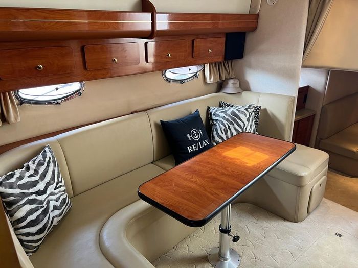 2006 Rinker Express Cruiser 360 Photo 19 of 26