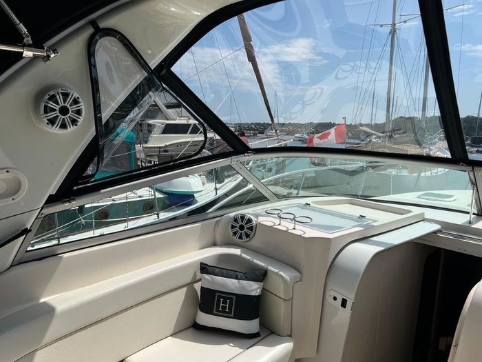 2006 Rinker Express Cruiser 360 Photo 4 of 26