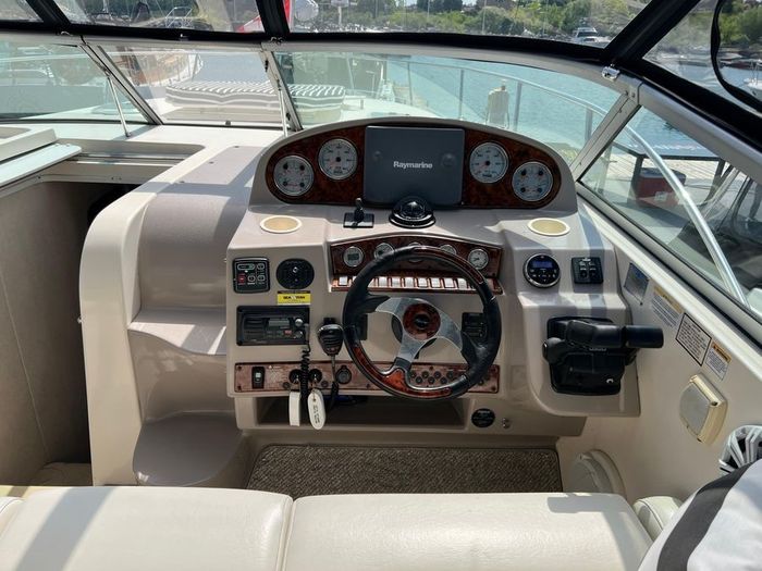 2006 Rinker Express Cruiser 360 Photo 6 of 26