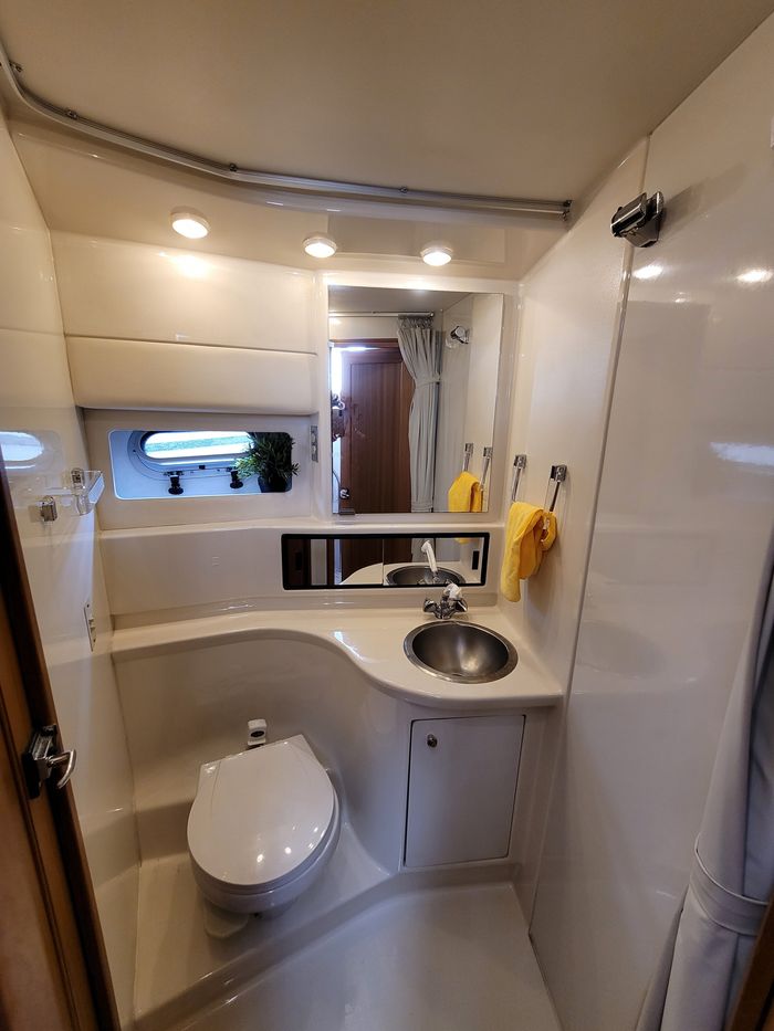 2001 Bayliner 3988 Photo 23 of 24