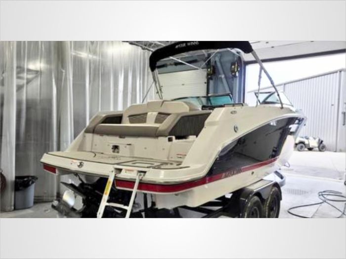 2018 Four Winns 240HD Photo 5 sur 18