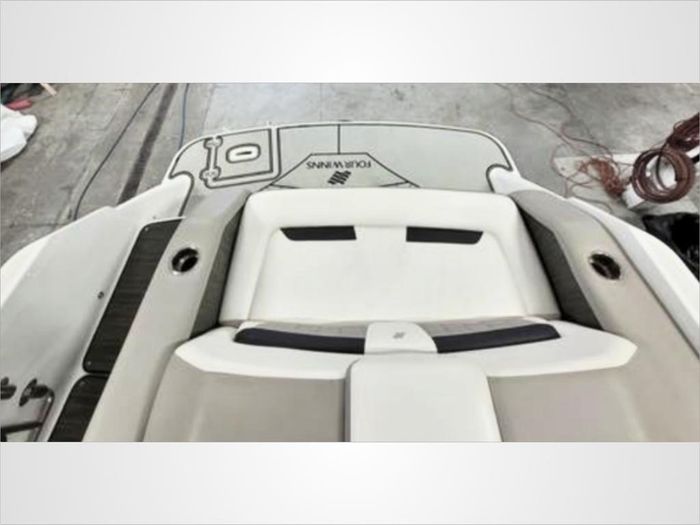 2018 Four Winns 240HD Photo 6 sur 18