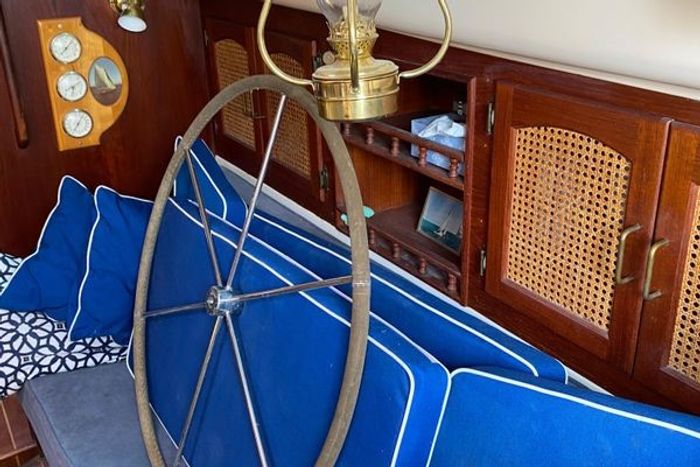 1985 Aloha Yachts 34 Photo 11 of 14