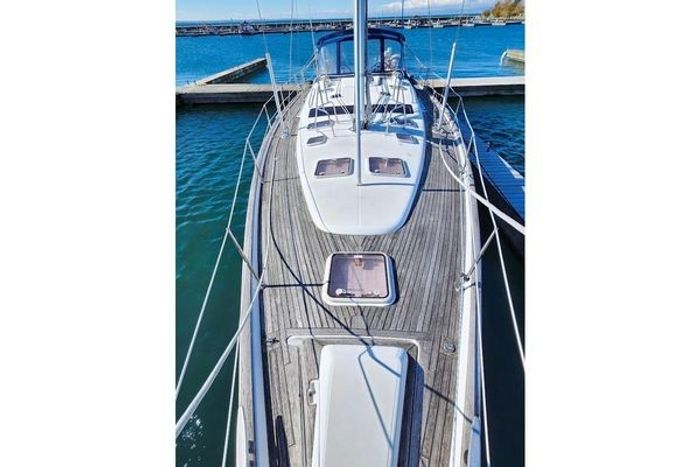 2006 Beneteau 473 Photo 7 of 22