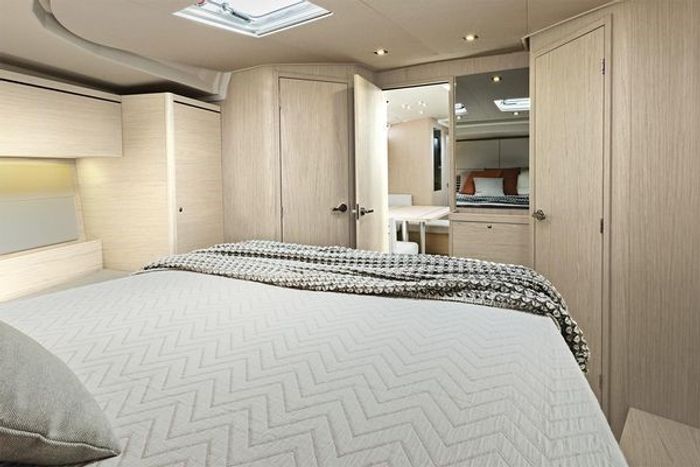 2026 Beneteau Oceanis 52 Photo 9 of 12
