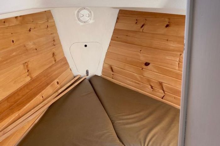 1985 CS Yachts 33 Sloop Photo 15 of 17