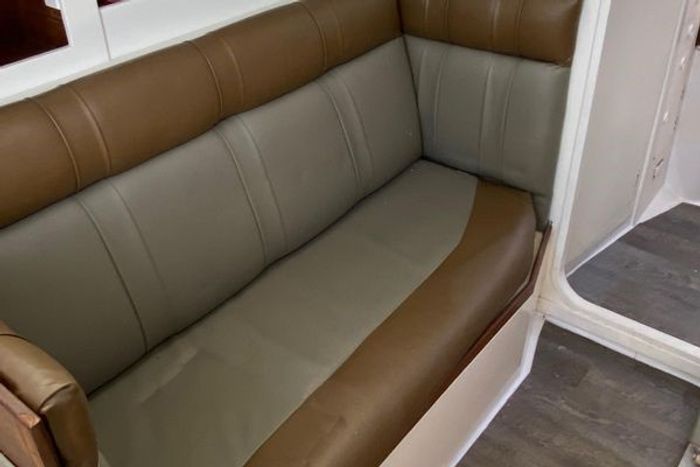 1985 CS Yachts 33 Sloop Photo 14 of 17